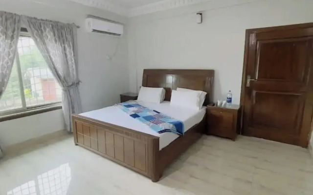 The Lodge Guest House