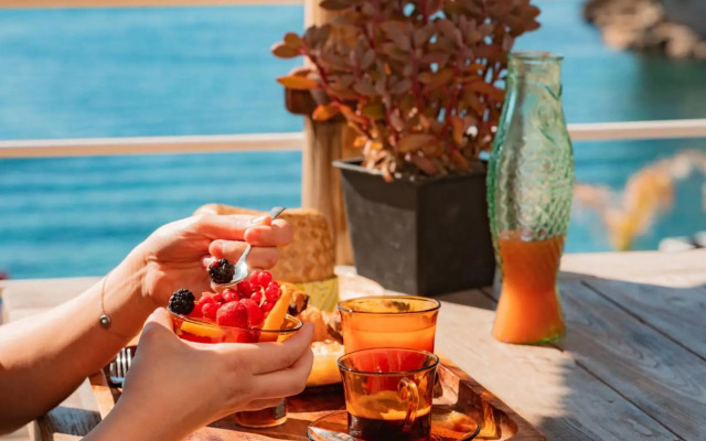 Hôtel de la Plage Mahogany