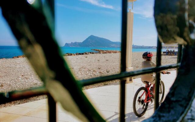 Apartment Steps From Altea Beach!! - Pool - AC