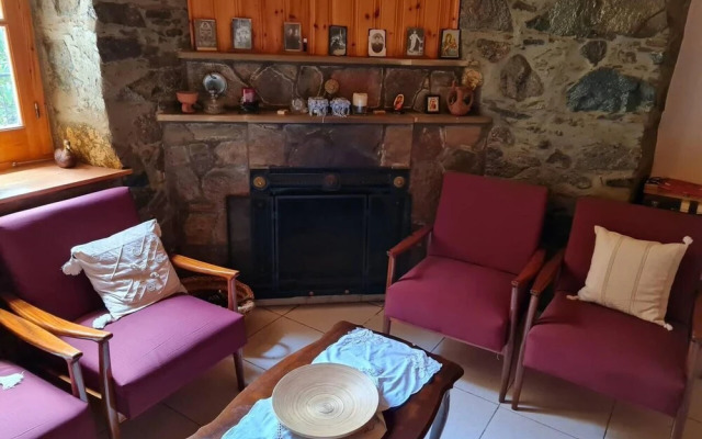 Elpiniki's Old Three Bedroom House