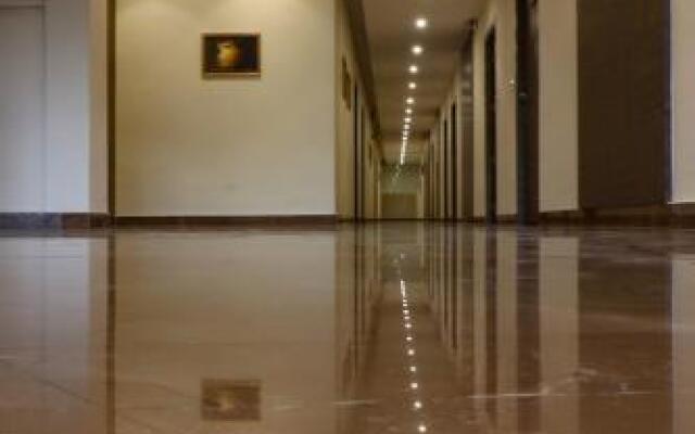 Comfort Hotel by OYO Rooms