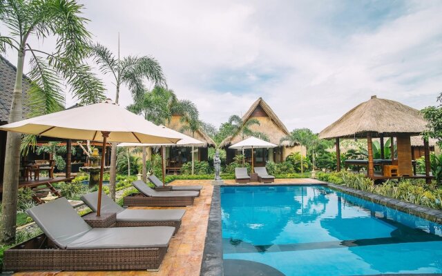 Bay Shore Hut's Lembongan