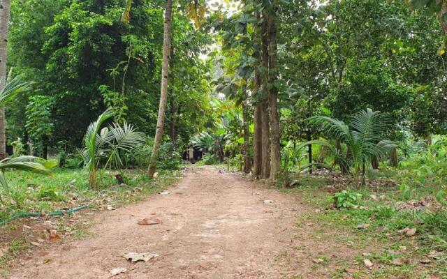 The Paro Homestay Ashtamudi