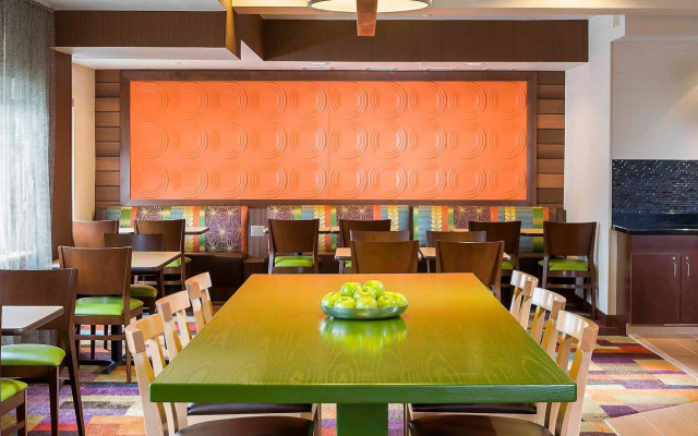 Fairfield Inn & Suites Mansfield Ontario