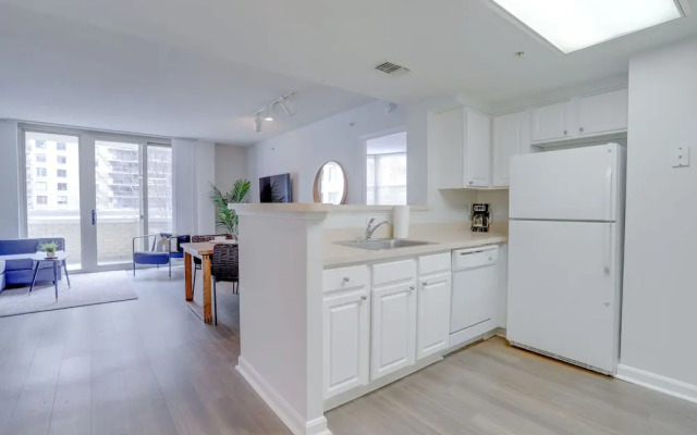 Spacious 2BR Condo at Ballston