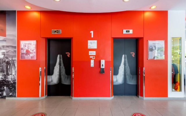 Easy Planet Phuket, Patong