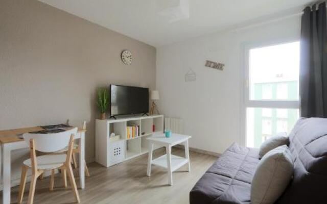 Very nice studio Tours