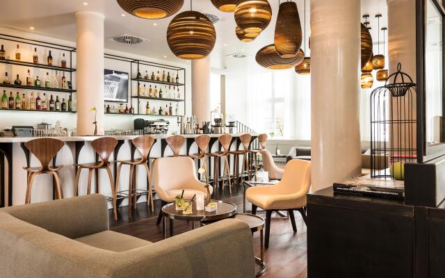 Holiday Inn Dresden - Am Zwinger by IHG