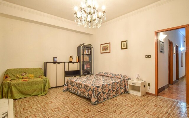 Beautiful Apartment in Gaggi With Wifi and 4 Bedrooms