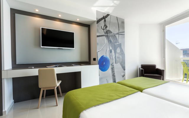 Sirenis Hotel Tres Carabelas & SPA
