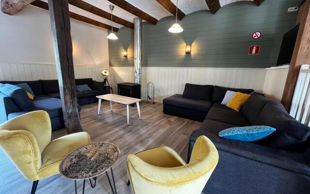 Ardennes farmhouse with heated indoor pool and bubble bath