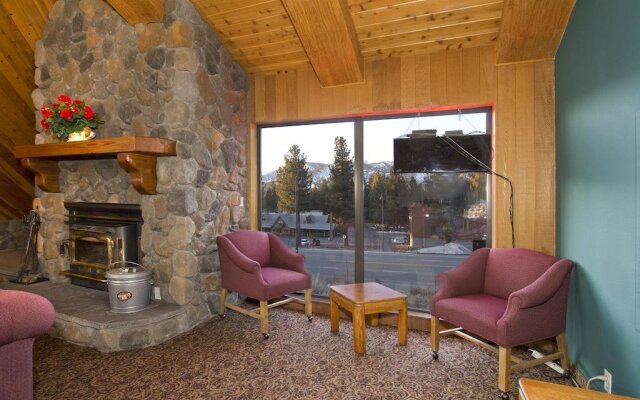 Sierra Lodge