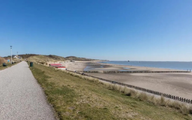 Wifi and Golden Beaches; Home