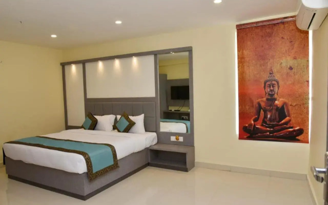 Hotel Tridev Grand