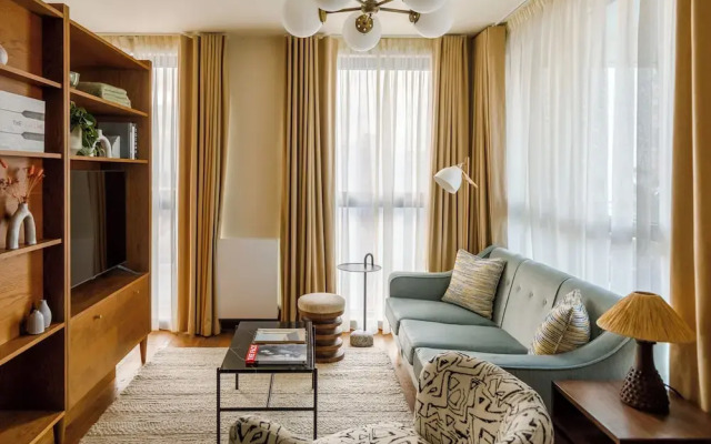 Luxury Studio with Balcony in North London