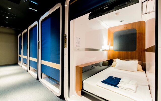 First Cabin Station Wakayama Station