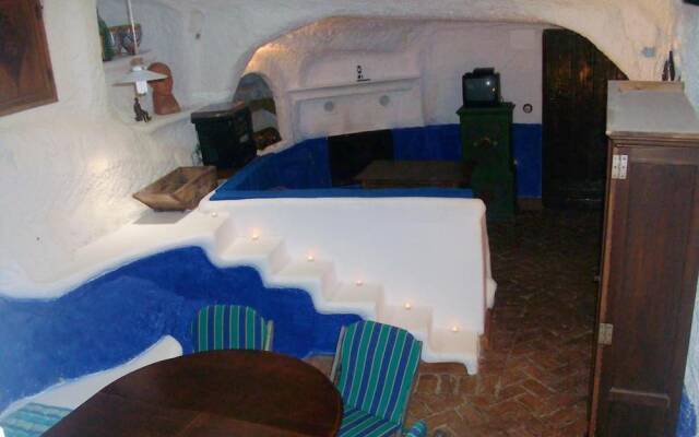 Villa With 3 Bedrooms in Loja, With Wonderful Mountain View, Private Pool, Enclosed Garden - 50 km From the Beach