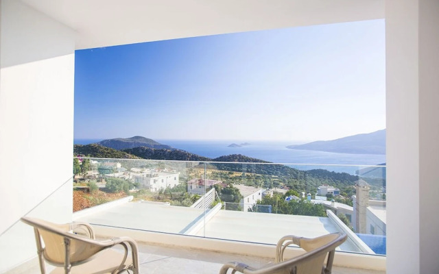 Villa Lamer by Akdenizvillam