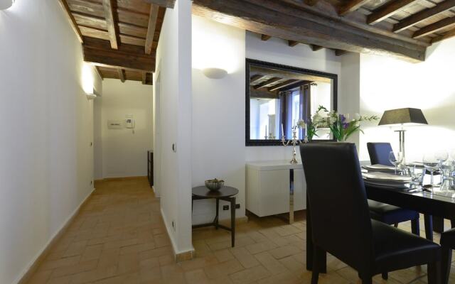 Ibernesi 2 Apartment