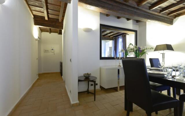 Ibernesi 2 Apartment