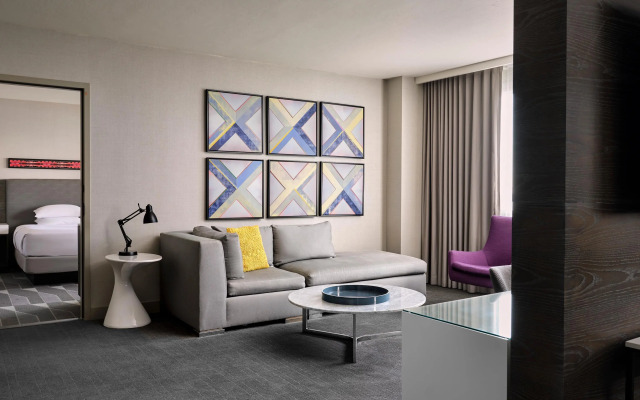Hyatt Regency Los Angeles International Airport