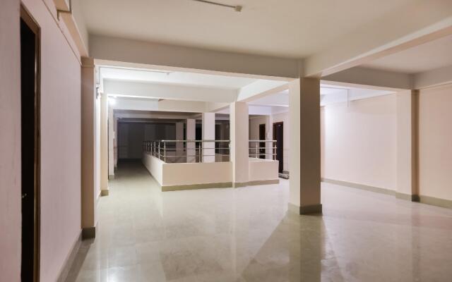 OYO 44691 Hotel East