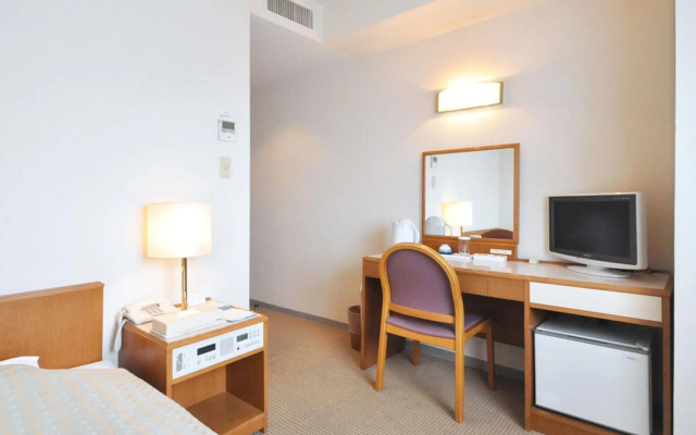 East Harbor Hotel