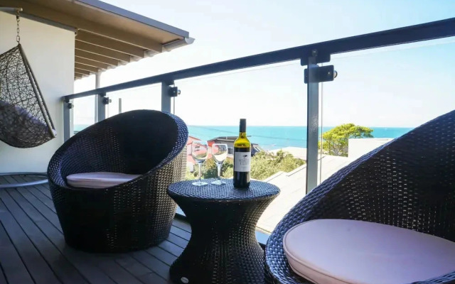 93 By The Sea Hotel