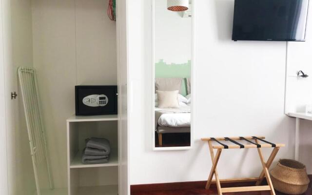 Laurus Sicilian Holiday