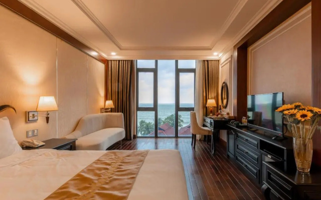 Mira Hotel