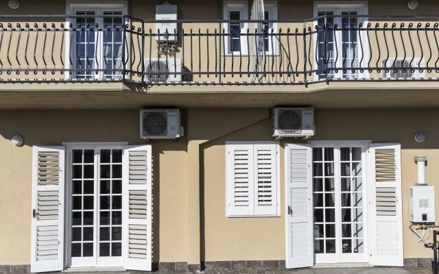 Ascot Hotel
