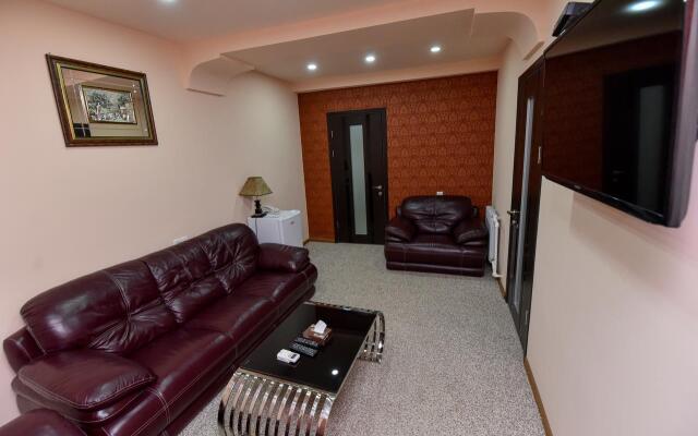 Gayane Hotel