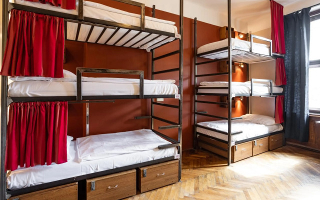 Sir Toby's Hostel