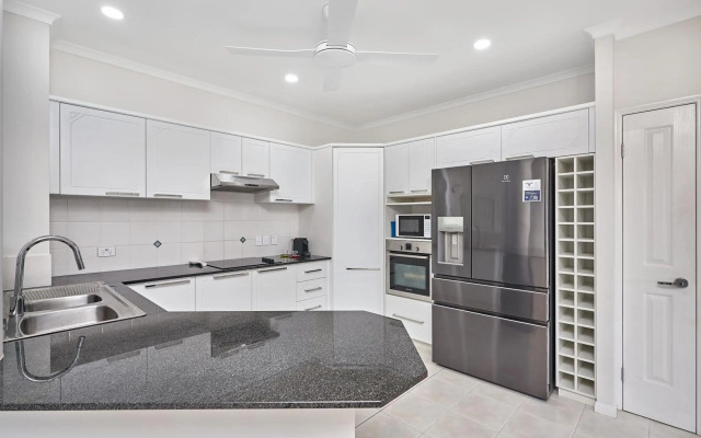 North Cove Waterfront Suites