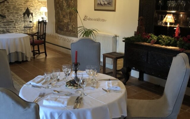 Manoir De La Rivière