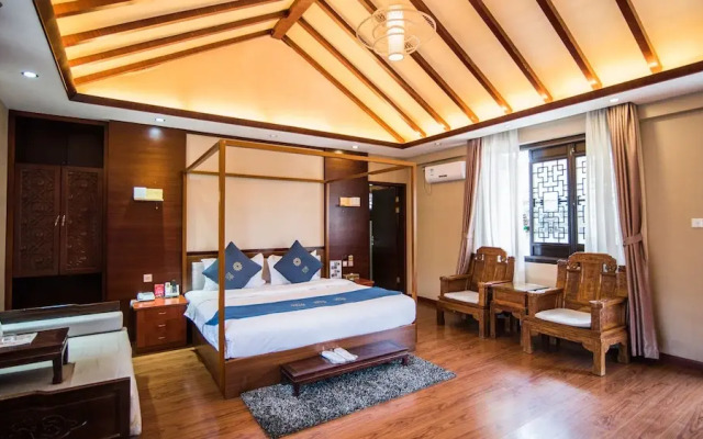 Floral Hotel Dali Honglongjing Junrui