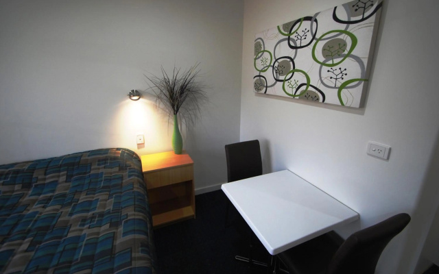 Comfort Inn & Suites Augusta Westside – Guest Rooms – Port Augusta
