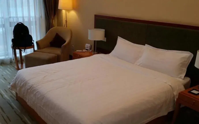 Dongshahu Lingli Business Hotel