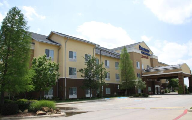 Fairfield Inn and Suites by Marriott Denton