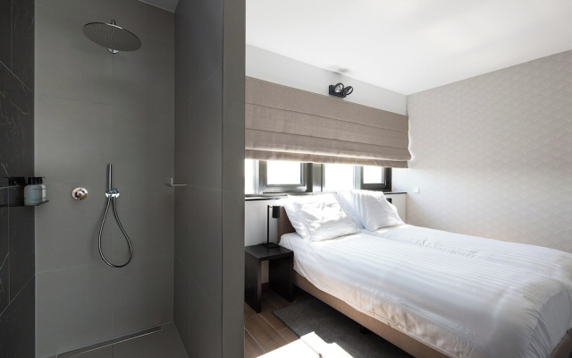 Chic Apartment for 8 With Seaview