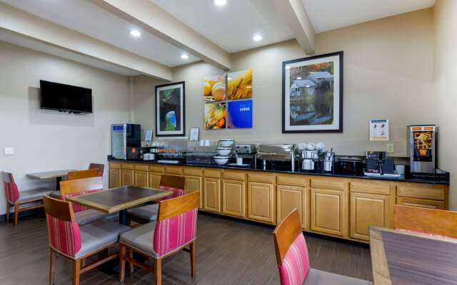 Comfort Inn Atkins-Marion I-81