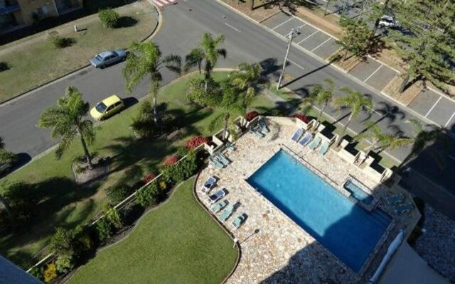 Southern Cross Beachfront Holiday Apartments