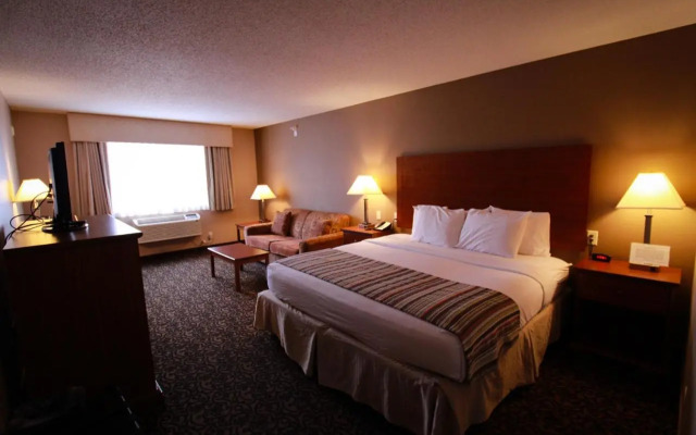 Canby Inn and Suites