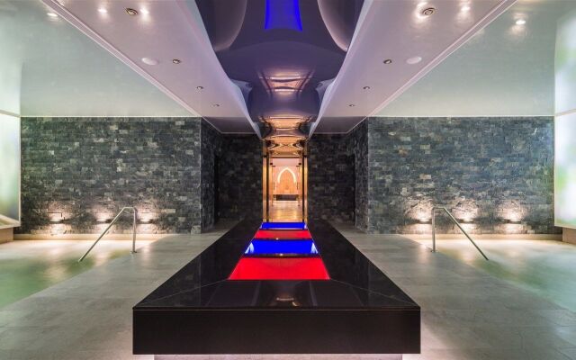 Sky Blue Hotel & Spa