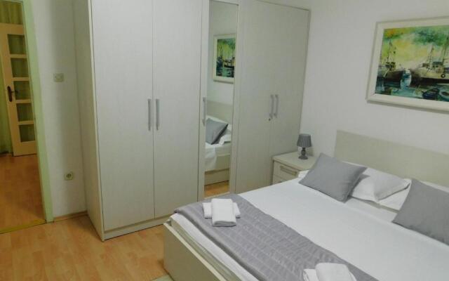 Apartment Doni