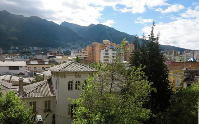 Filatelia Suites & Travel