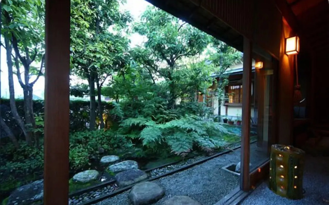 kanazawa yuwakuonsen yunode