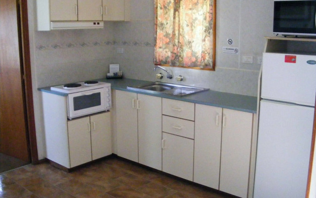 Cobar Caravan Park