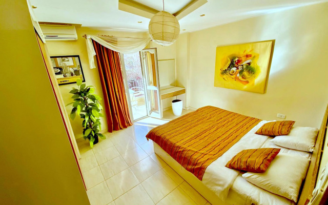 Panda House Sheraton Road