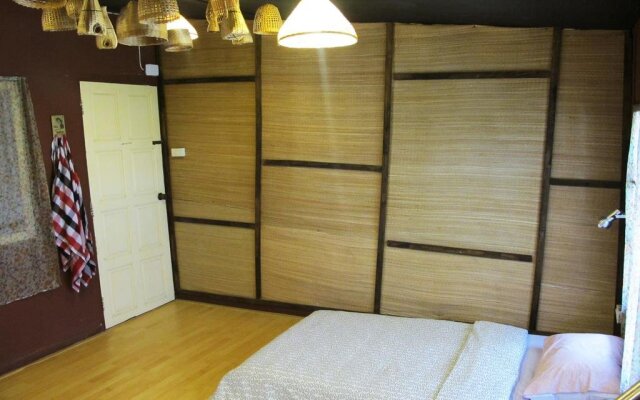 129/3 Backpacker Hostel